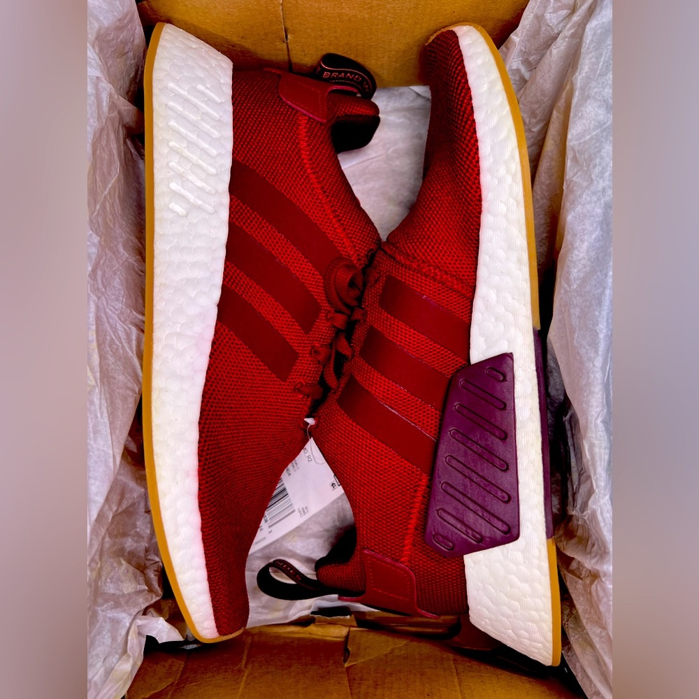Men’s Adidas NMD R2 Size 10
